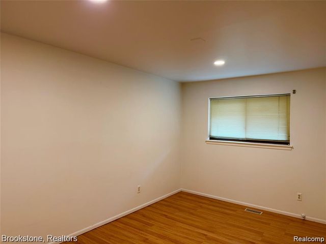 8401 18 Mile Road 196, Sterling Heights, MI 48313