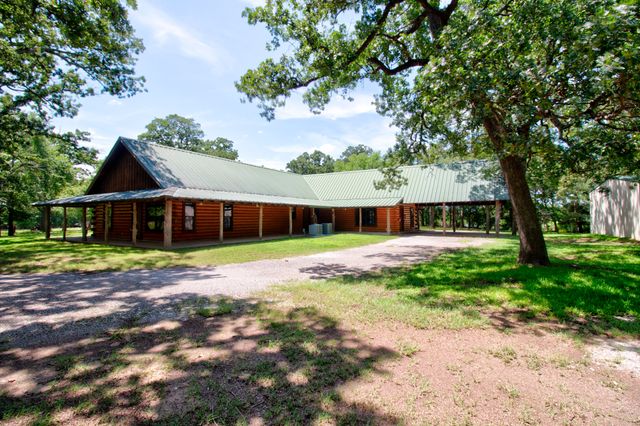 1466 Pearce Street, Collinsville, TX 76233