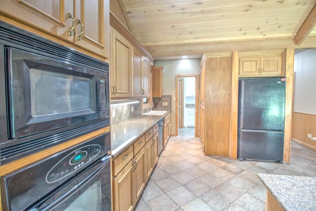 1466 Pearce Street, Collinsville, TX 76233