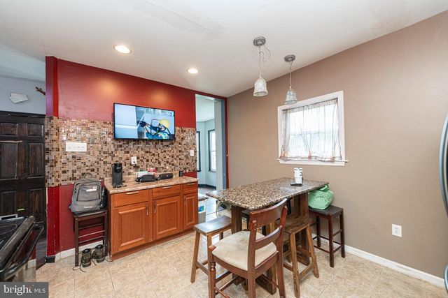 87 NUTT RD, Phoenixville, PA 19460