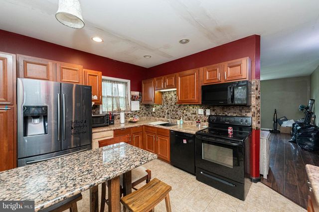 87 NUTT RD, Phoenixville, PA 19460
