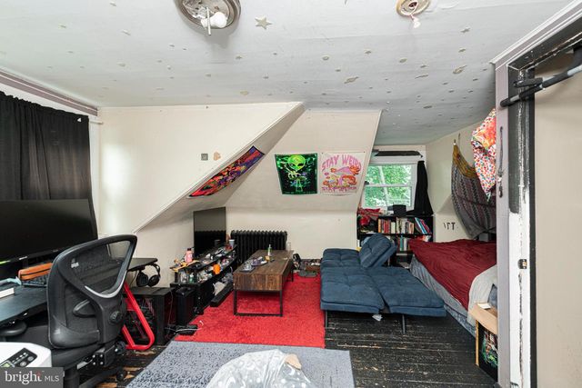 87 NUTT RD, Phoenixville, PA 19460
