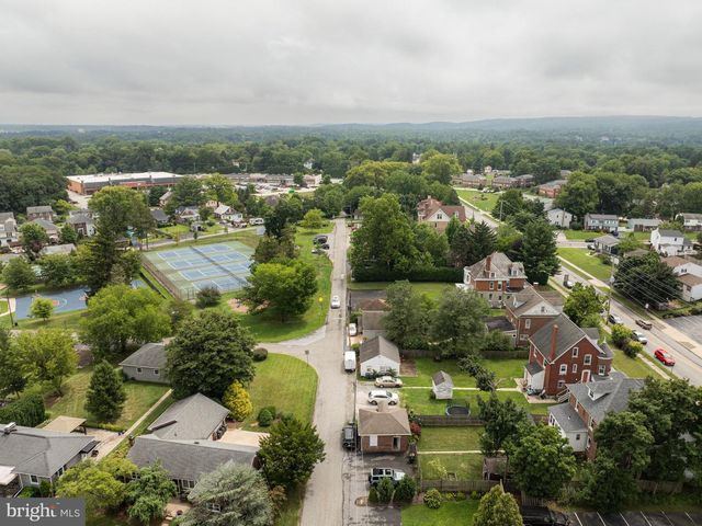 87 NUTT RD, Phoenixville, PA 19460