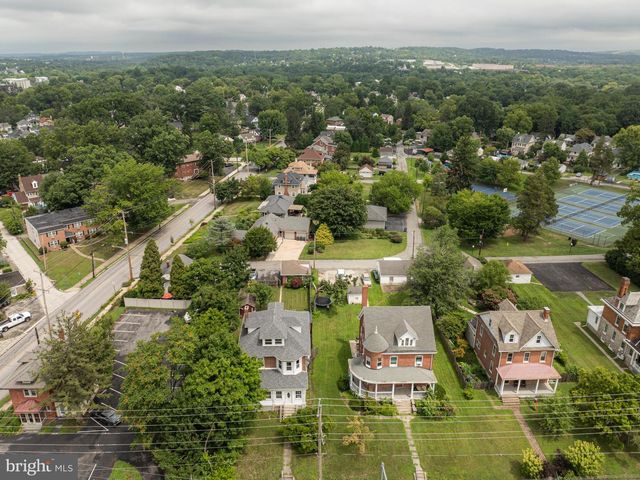 87 NUTT RD, Phoenixville, PA 19460