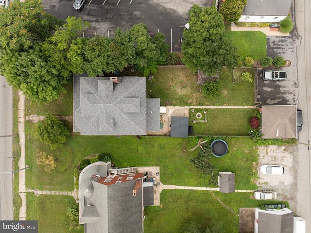 87 NUTT RD, Phoenixville, PA 19460