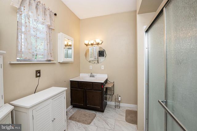 87 NUTT RD, Phoenixville, PA 19460