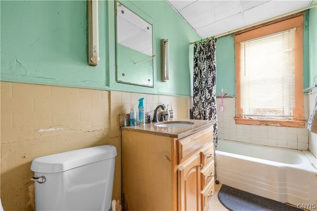 1141 Hilton Avenue, Utica, NY 13501