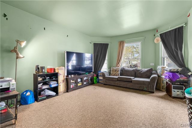 1141 Hilton Avenue, Utica, NY 13501