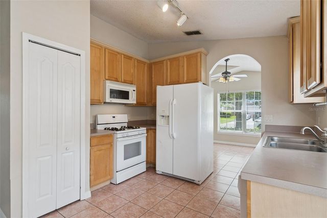 13831 GUILDHALL CIRCLE, Orlando, FL 32828