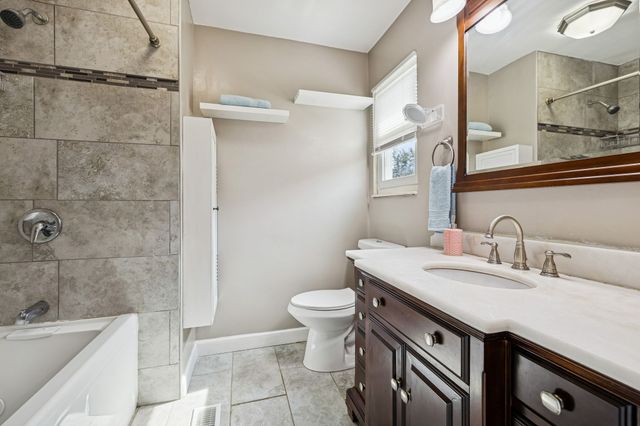 5205 Lana Renee Ct, Hermitage, TN 37076