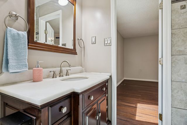 5205 Lana Renee Ct, Hermitage, TN 37076