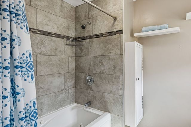 5205 Lana Renee Ct, Hermitage, TN 37076