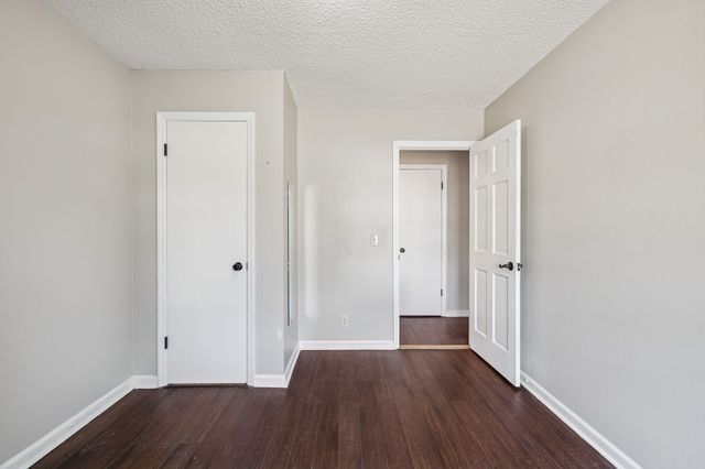 5205 Lana Renee Ct, Hermitage, TN 37076