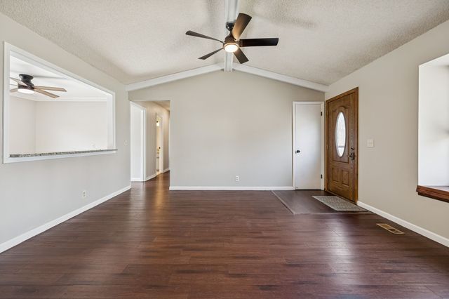 5205 Lana Renee Ct, Hermitage, TN 37076