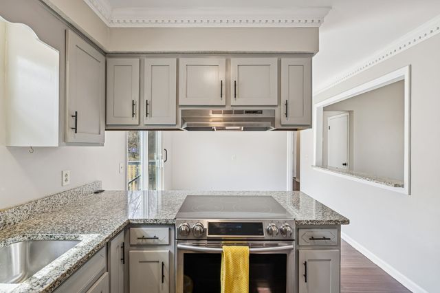 5205 Lana Renee Ct, Hermitage, TN 37076