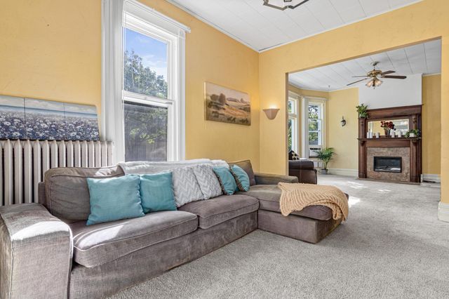 742 Holly Avenue, Saint Paul, MN 55104