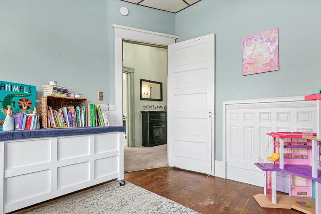 742 Holly Avenue, Saint Paul, MN 55104