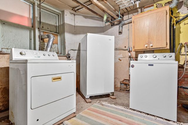 742 Holly Avenue, Saint Paul, MN 55104