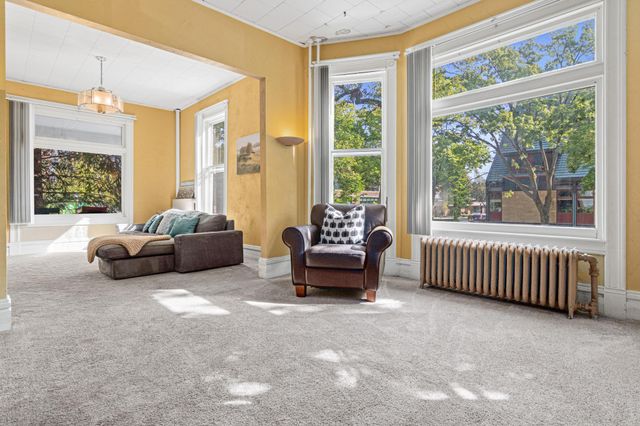 742 Holly Avenue, Saint Paul, MN 55104