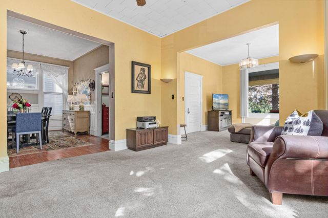 742 Holly Avenue, Saint Paul, MN 55104