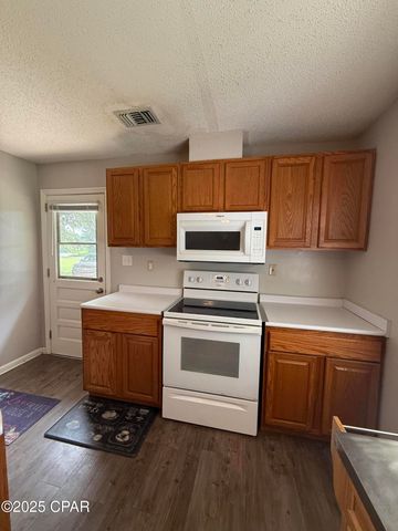 5947 Highway 2, Bascom, FL 32423