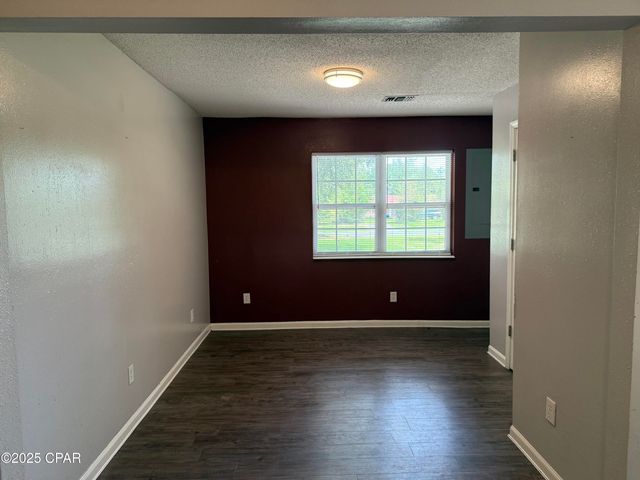 5947 Highway 2, Bascom, FL 32423