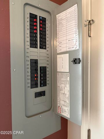 5947 Highway 2, Bascom, FL 32423