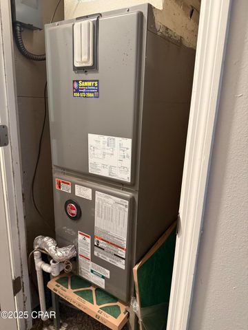 5947 Highway 2, Bascom, FL 32423