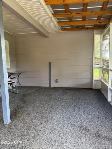 5947 Highway 2, Bascom, FL 32423