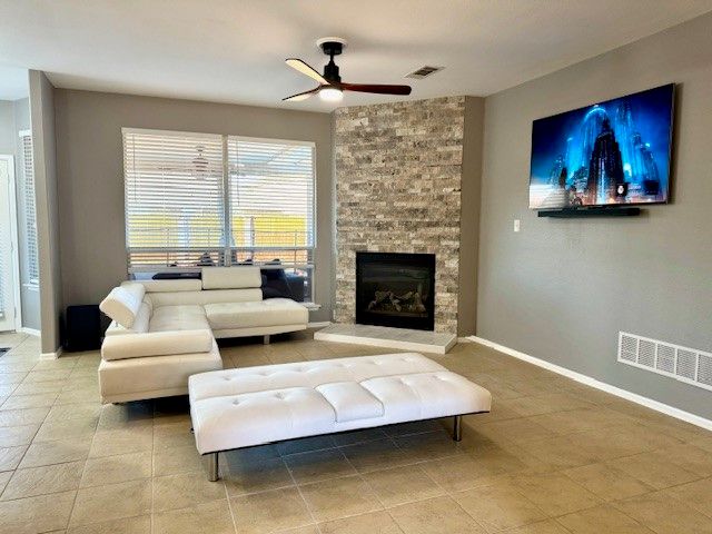 7067 Alcala, Grand Prairie, TX 75054
