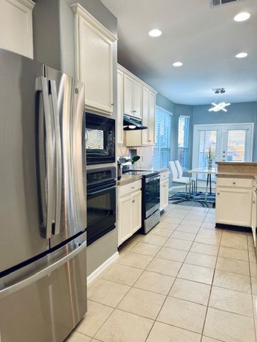 7067 Alcala, Grand Prairie, TX 75054