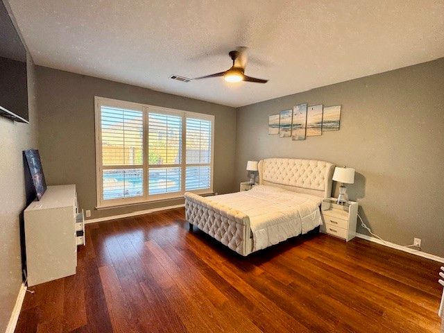7067 Alcala, Grand Prairie, TX 75054
