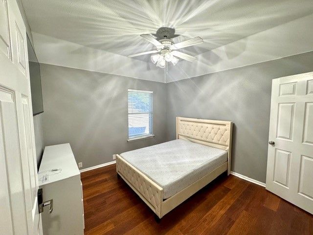 7067 Alcala, Grand Prairie, TX 75054