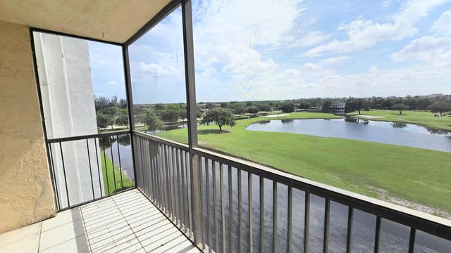 3100 W ROLLING HILLS Circle 609, Davie, FL 33328