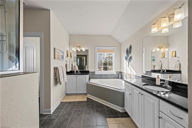 2820 Camarillo LN, Virginia Beach, VA 23456