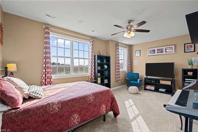 2820 Camarillo LN, Virginia Beach, VA 23456
