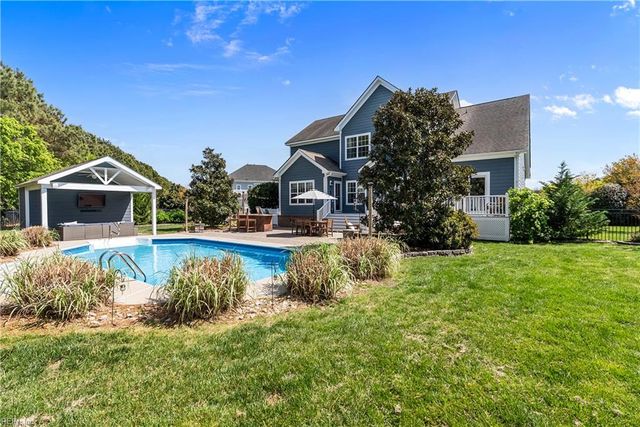 2820 Camarillo LN, Virginia Beach, VA 23456