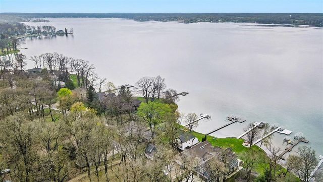 2111 Idlewild Drive, Richland, MI 49083