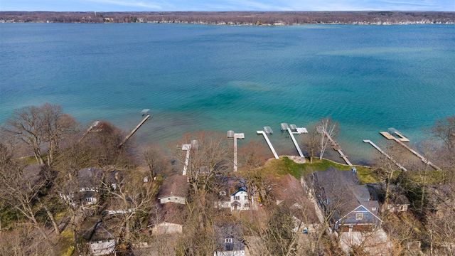 2111 Idlewild Drive, Richland, MI 49083