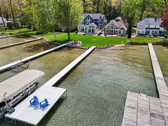 2111 Idlewild Drive, Richland, MI 49083