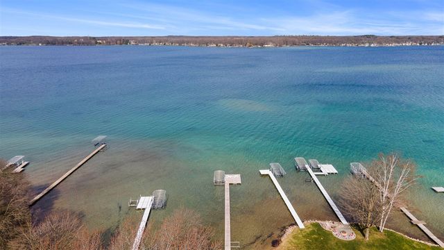 2111 Idlewild Drive, Richland, MI 49083