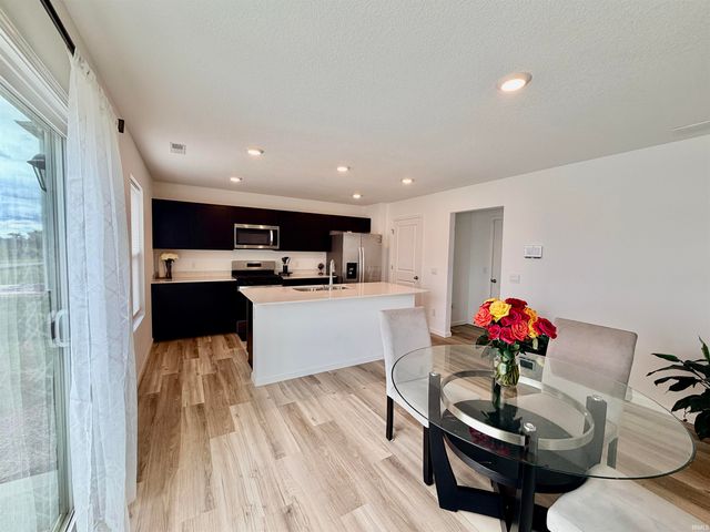 5551 Tranquilo Way, Fort Wayne, IN 46818