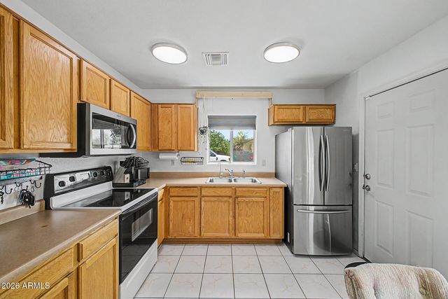 836 S ROYAL PALM Road, Apache Junction, AZ 85119