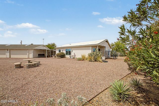 836 S ROYAL PALM Road, Apache Junction, AZ 85119