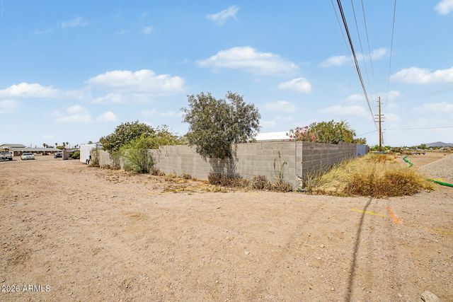 836 S ROYAL PALM Road, Apache Junction, AZ 85119