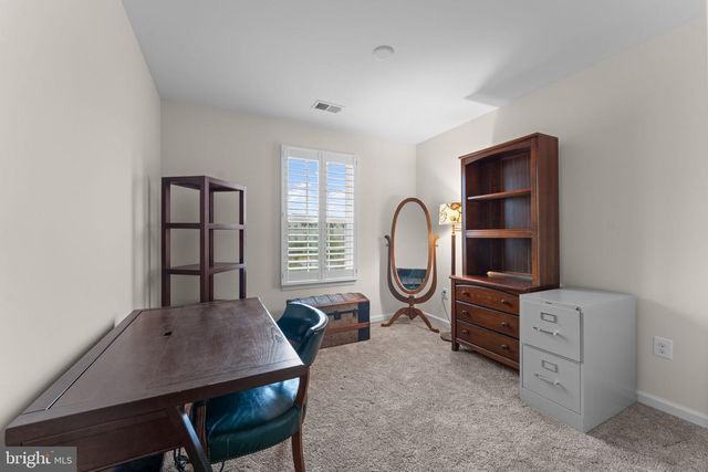 7723 MILTON CIR, Gainesville, VA 20155