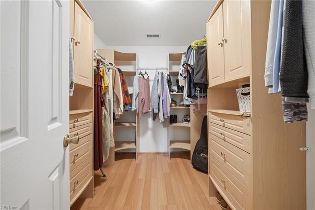 1828 Clifton Bridge DR, Virginia Beach, VA 23456