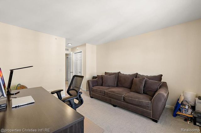 1466 Ashford Court, Troy, MI 48084
