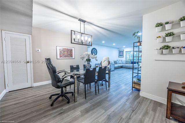 6061 N Falls Cir Dr 407, Lauderhill, FL 33319
