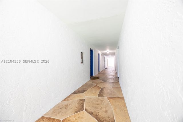 6061 N Falls Cir Dr 407, Lauderhill, FL 33319